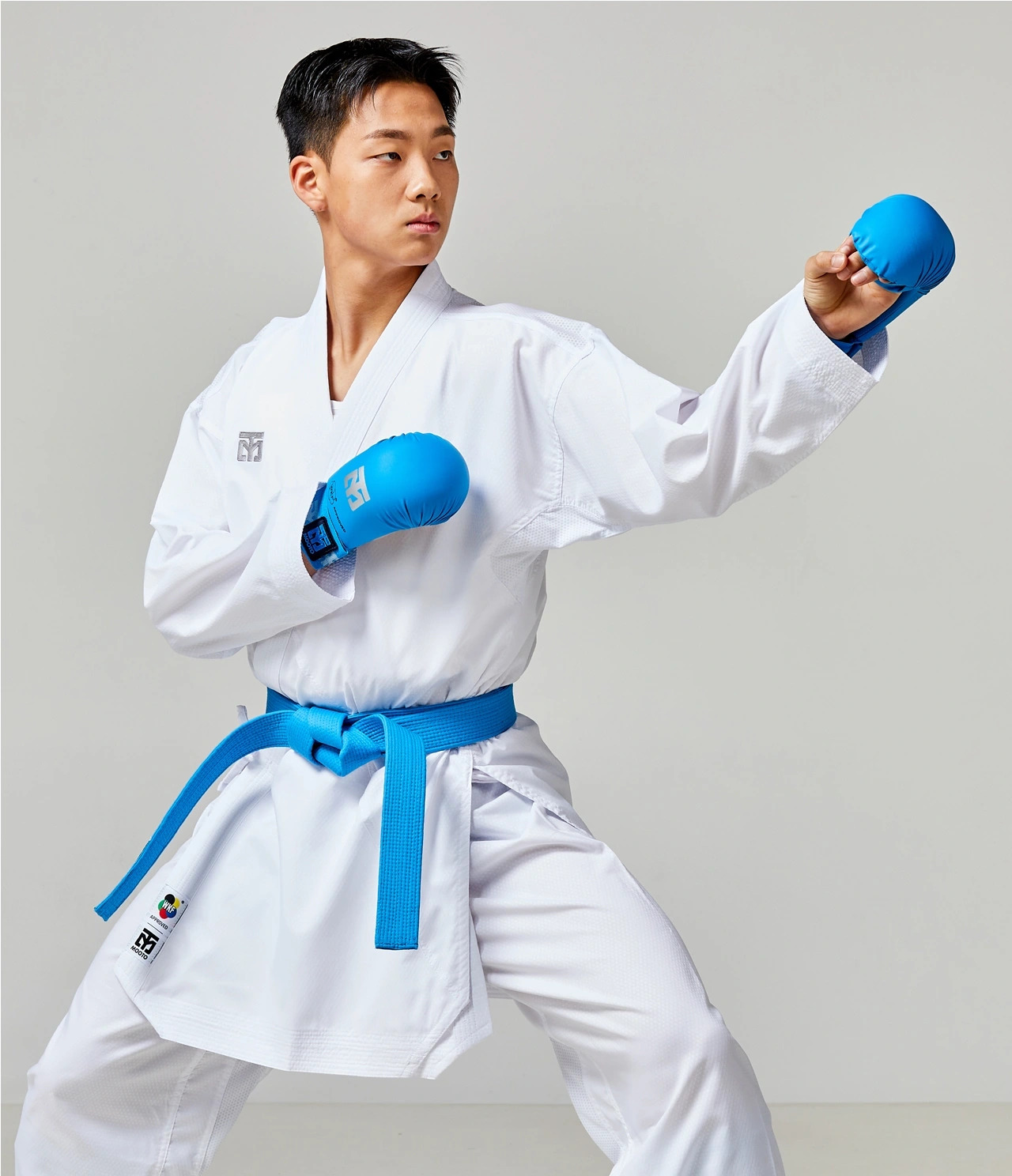 pol_pl_Rekawice-do-Karate-Mitts-2-BLUE-WKF-MOOTO-3863_10
